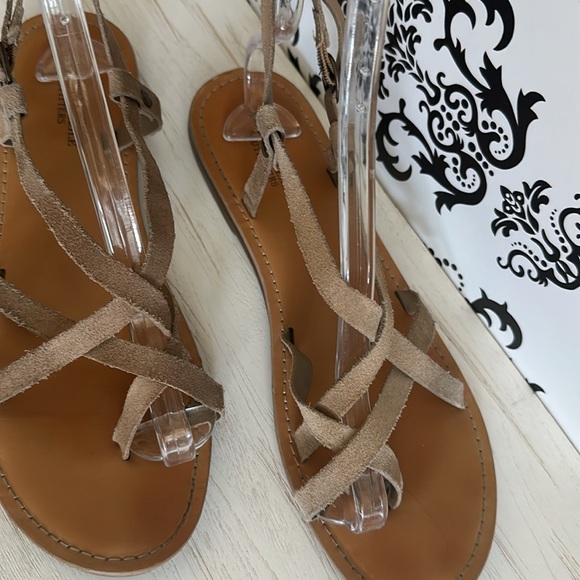 American Eagle Flat Leather Strap sandals brown/tan Size 10 - Picture 3 of 10
